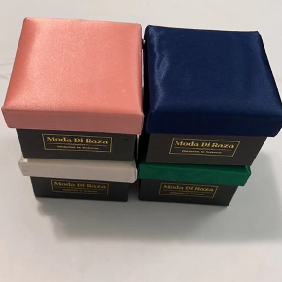 Moda Di Raza Ties - Picture 1 of 6